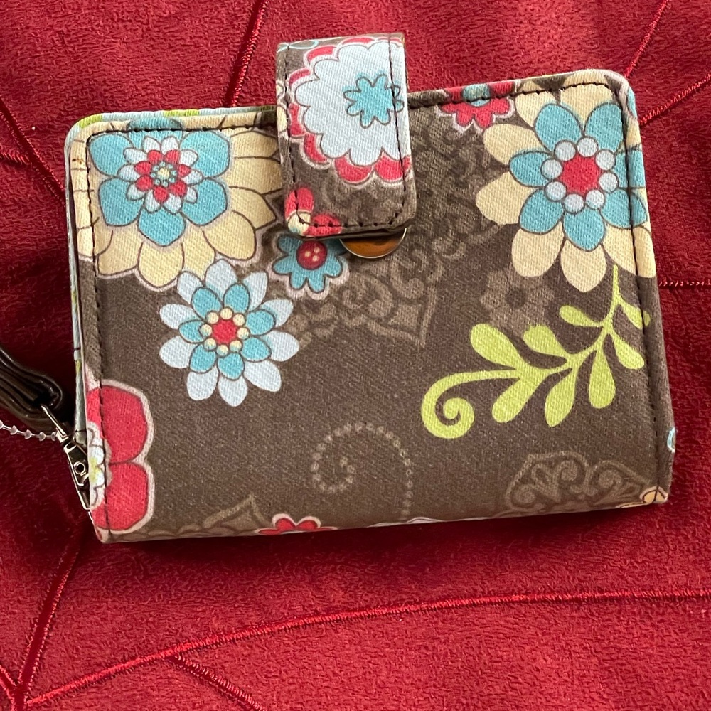 Beautiful fall like colors!  31Wallet. Never used.